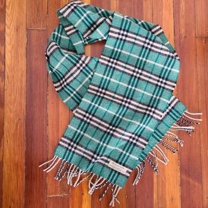 Authentic Burberry Plaid Green Wool Scarf